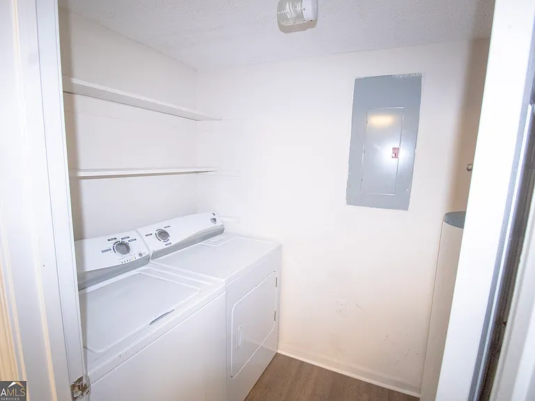 251 Knight Dr #10 — Photo 7