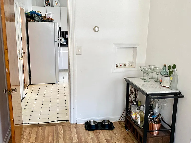 160 Otis St #3 — Photo 8