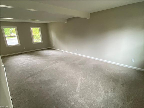 4th image of 731 Antrim Dr