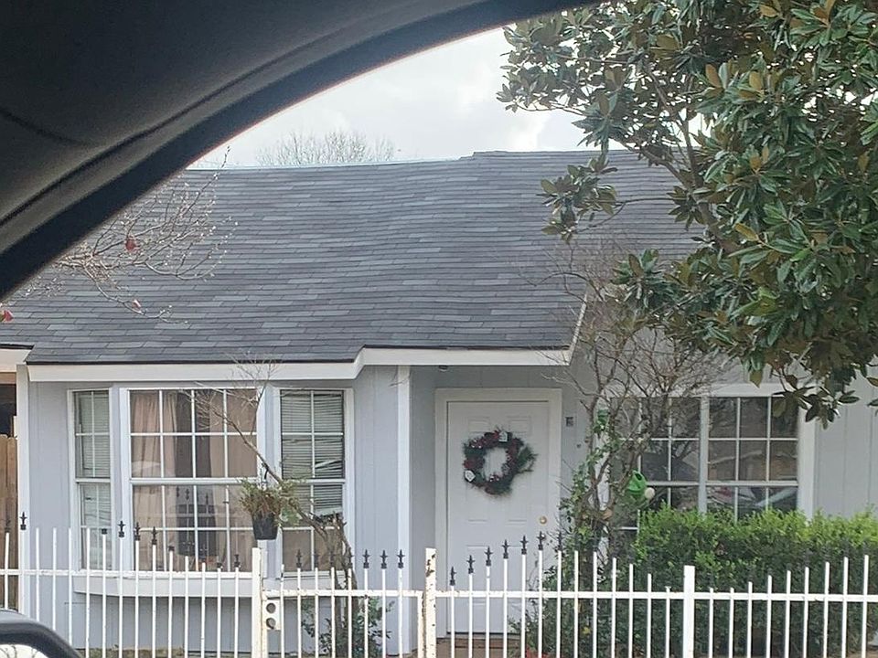 1st image of 10224 Shelburne Dr #10224