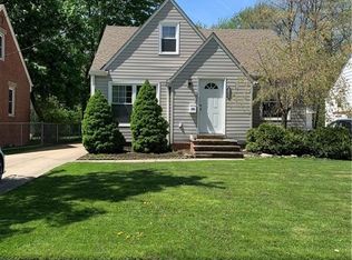 1128 Irene Rd, Lyndhurst, OH 44124