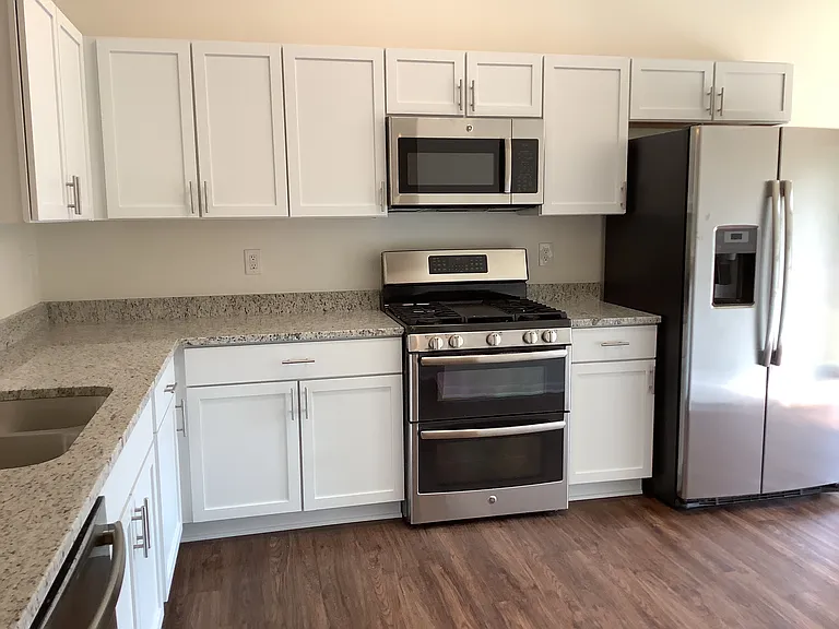 807 Mill Run Dr — Photo 3