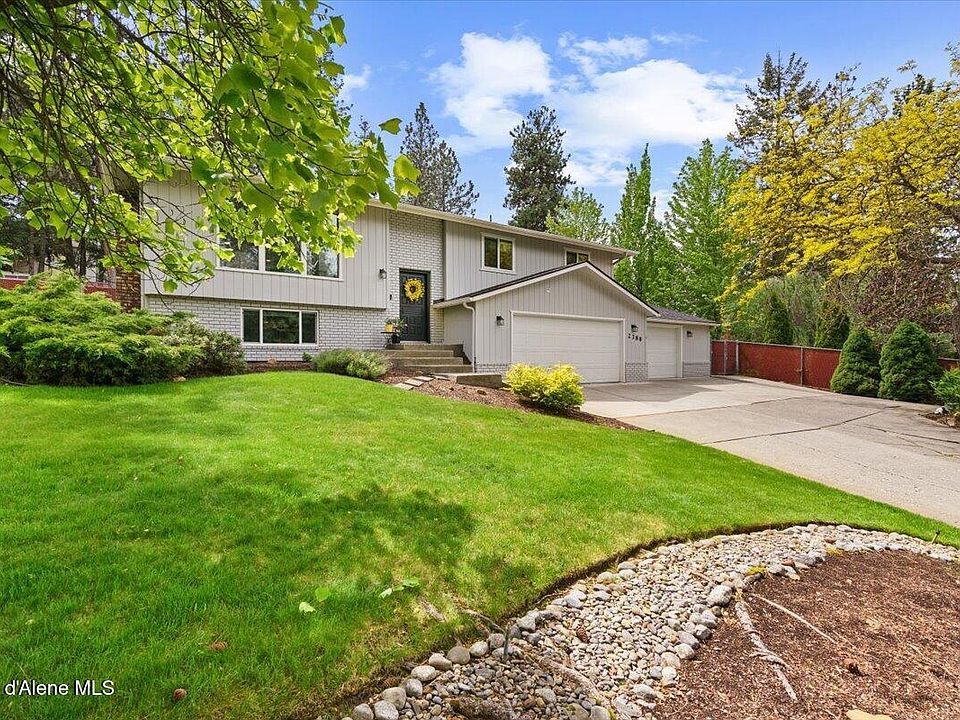 1st image of 2388 E Lookout Dr