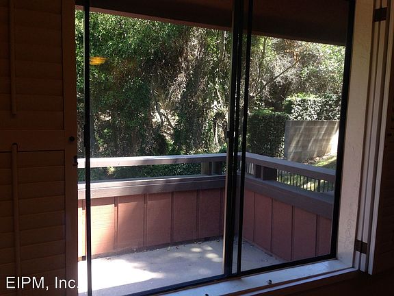 3rd image of 1050 Vista Del Pueblo APT 18