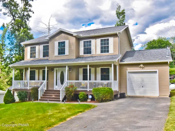 4 Hillside Ct, East Stroudsburg, PA 18301