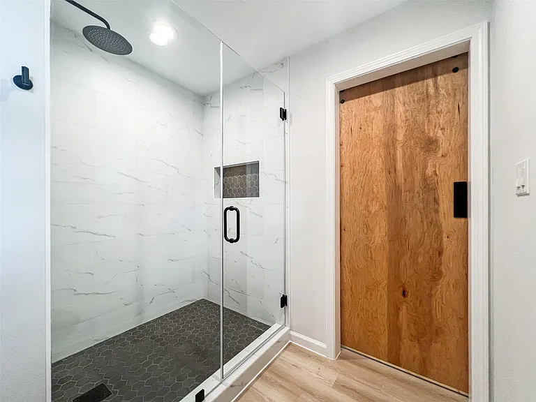 7736 Croftwood Dr — Photo 29
