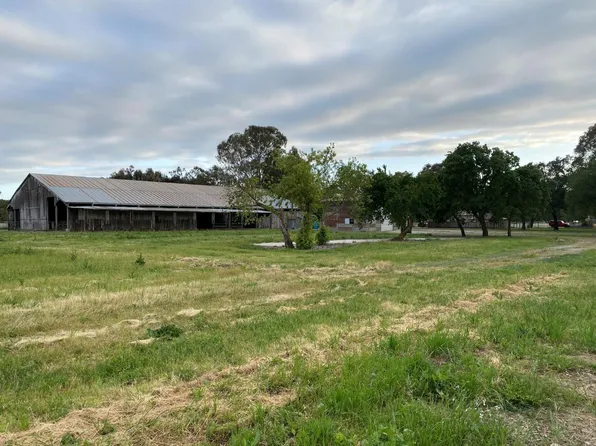 12690 Center Ave, San Martin, CA 95046
