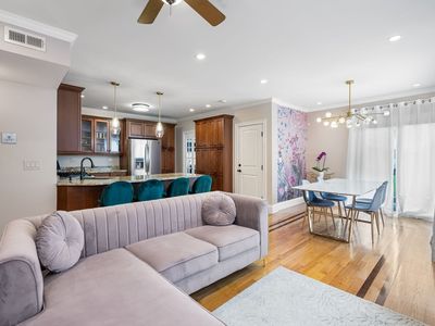 188 Boston St APT 3, Boston, MA, 02125