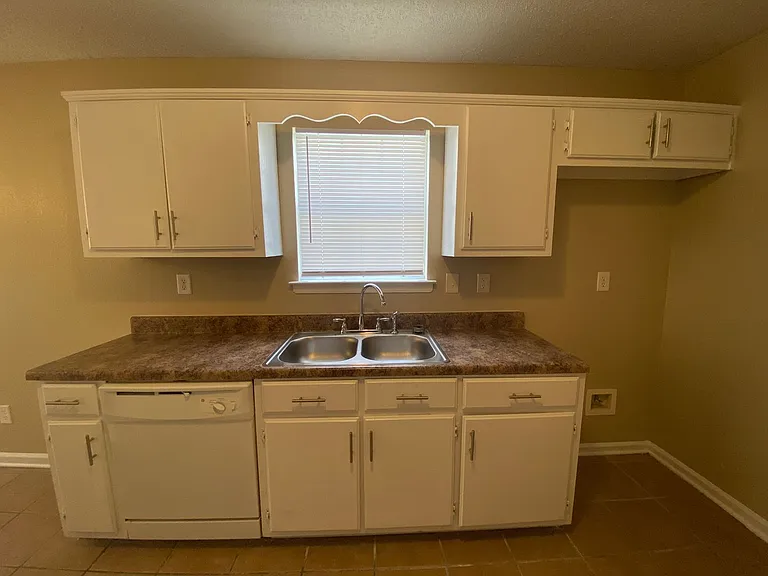 4832 Royal Run Dr — Photo 7