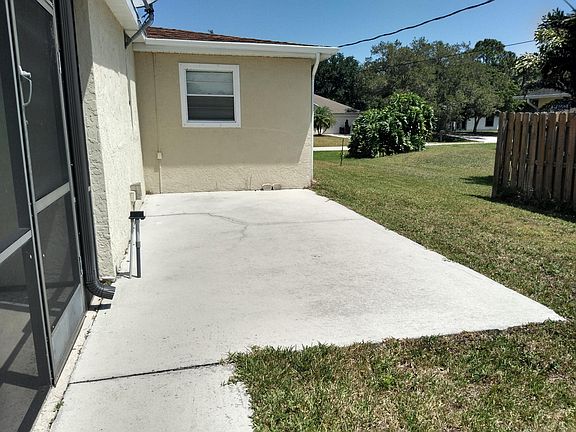 5th image of 518 SW Ester Avenue