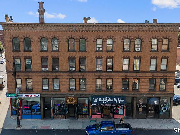3rd image of 493 Meadow Street