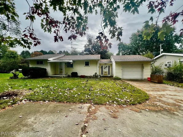 13380 Tuscola Rd, Clio, MI 48420