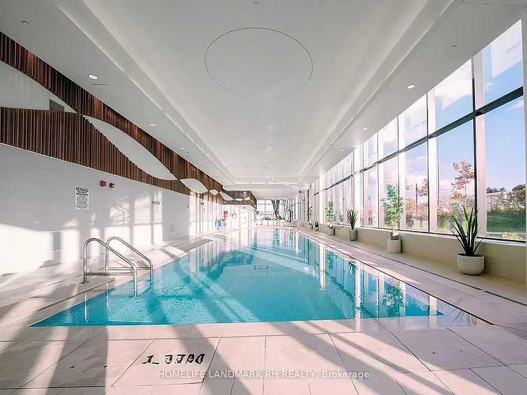 27 McMahon Dr #610 — Photo 29