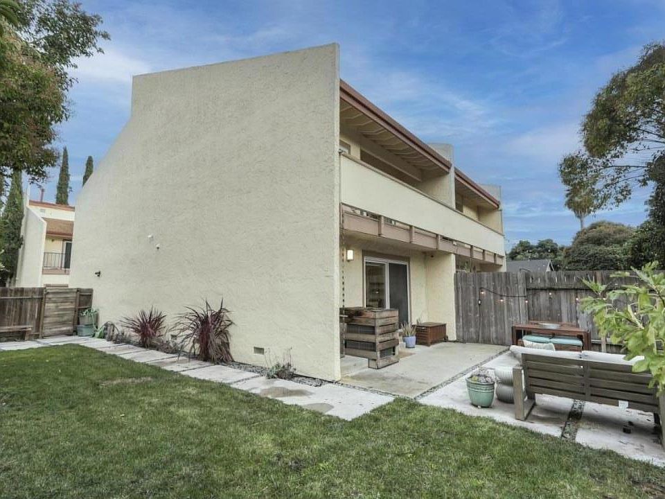1st image of 912 Fruitdale Pl