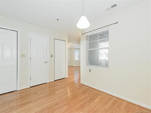 5th image of 501 Olmsted Park Pl APT B