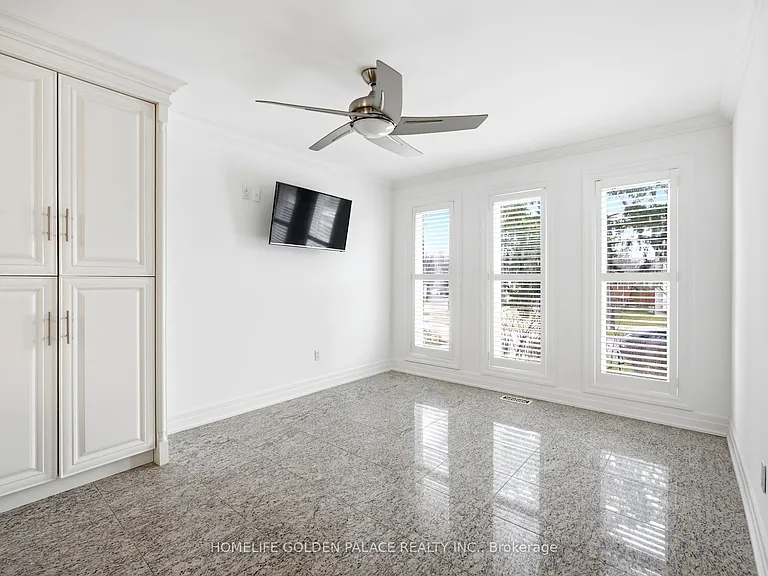394 Patricia Ave — Photo 32