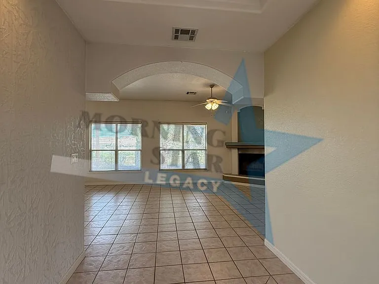 2935 Scenic Cir — Photo 18