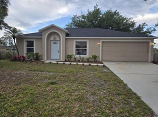 516 Hammond St SW, Palm Bay, FL 32908