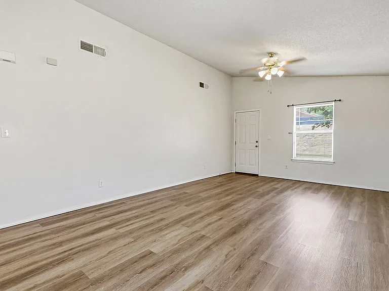 7261 Sachet Cliff Dr — Photo 20