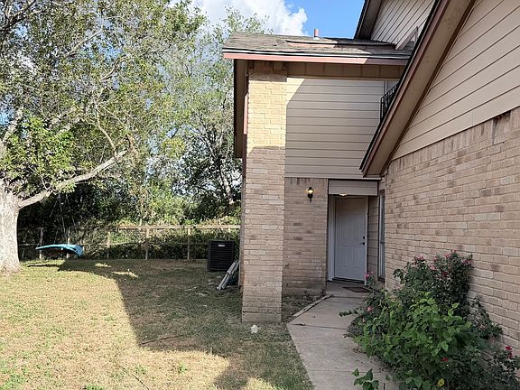 2nd image of 5758 SPRING MOON ST