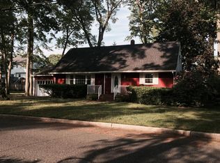 157 Delaware Ave, Oakhurst, NJ 07755