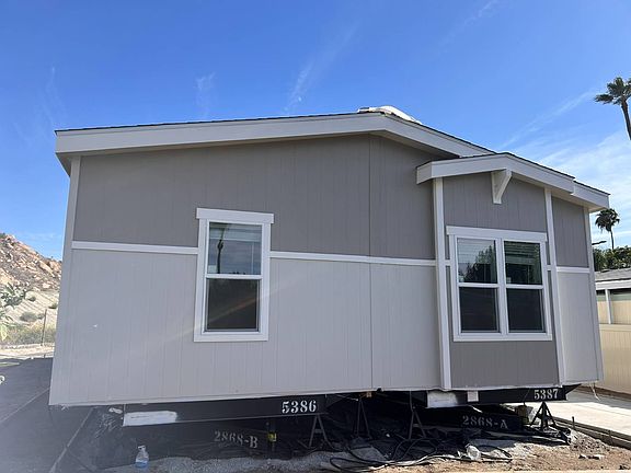2nd image of 3825 Crestmore Rd #515