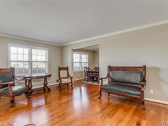 4th image of 6 Rosemont Dr