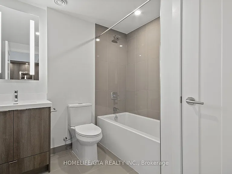 30 Inn On The Park Dr #2408 — Photo 18