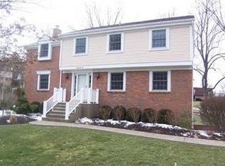 2565 Chapelwood Dr, Pittsburgh, PA 15241