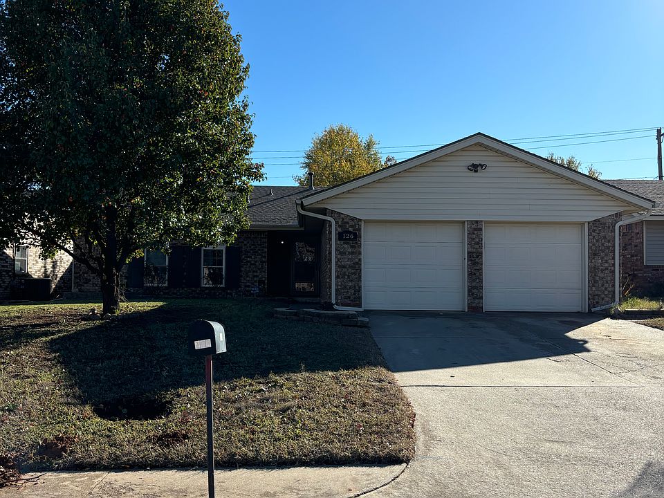 1st image of 126 Chickasaw Ln