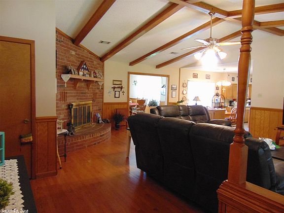 3rd image of 114 Westcliff Ter