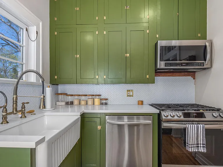 2323 W Regan Ave — Photo 10