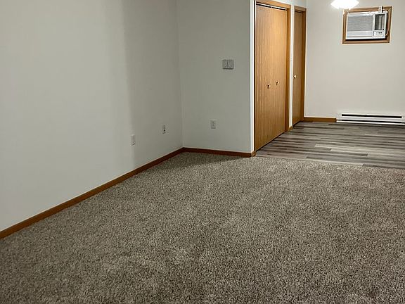 2nd image of 48 Meadowview Ter #31