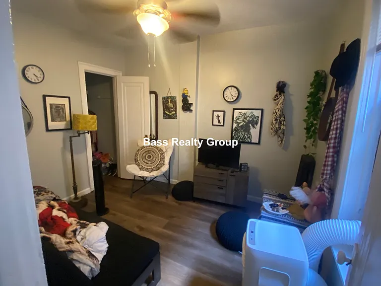 1724 W Estes Ave #209 — Photo 4