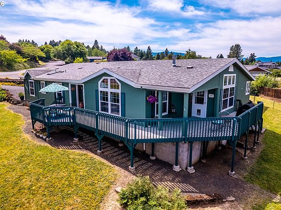 5th image of 541 Cochran Ln