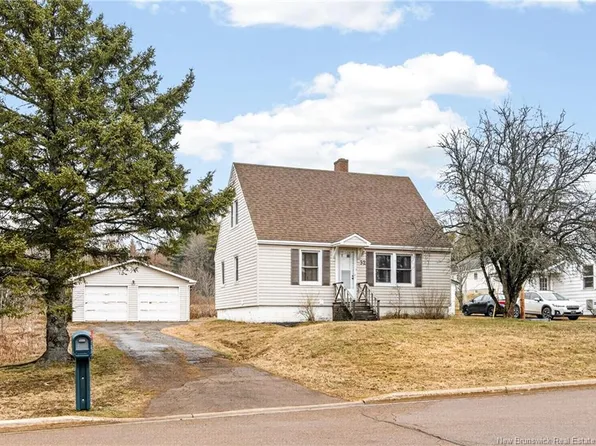 32 Wortman Dr, Moncton, NB E1A 6Z5