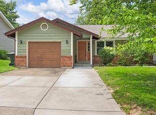 307 Della Dr, Saint Peters, MO 63376