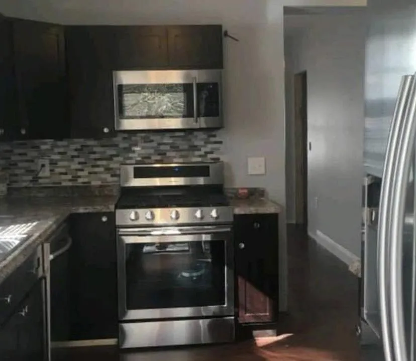 1903 Price St