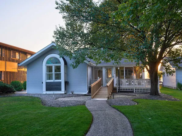 248 Killarney Beach Rd, Bay City, MI 48706