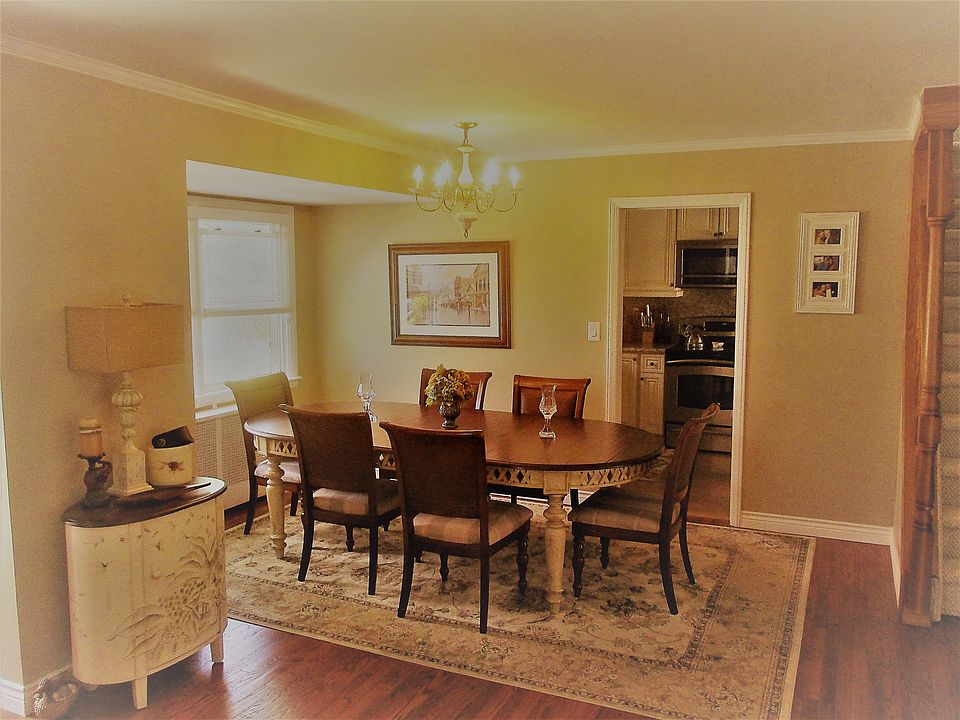 1st image of 78 Pickwick Ln