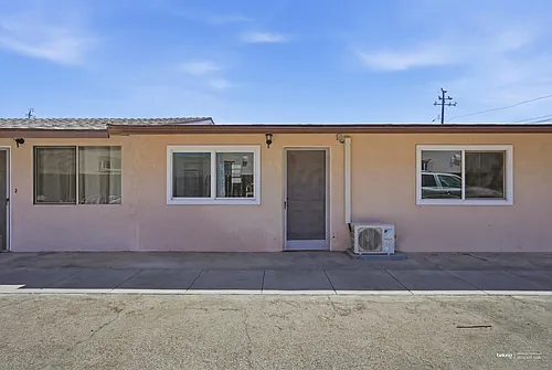 530 2nd Pl #B Photo 1 530 2nd Pl #B Photo 1
