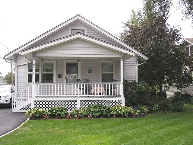 417 W Maple St photo 1