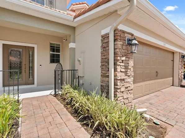 299 Terracina Dr, Sanford, FL 32771