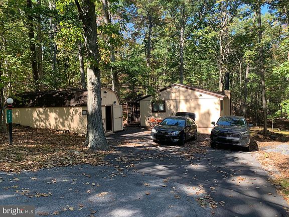 3rd image of 261 Tuckahoe Trl