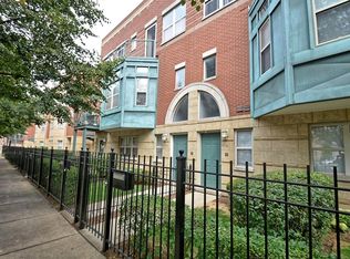 1136 E 46th St #26, Chicago, IL 60653