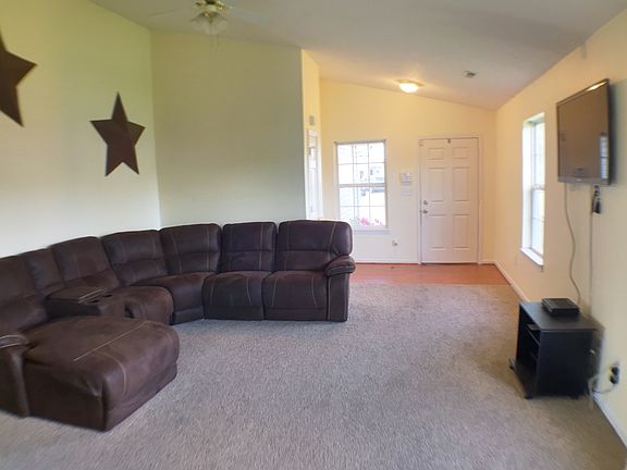 4th image of 9703 Centennial Ct
