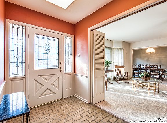 4th image of 11310 Crestpark Dr