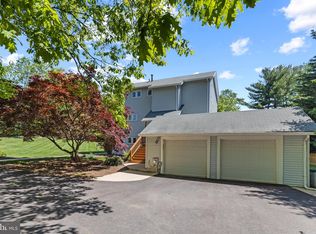 1921 Dundee Rd, Rockville, MD 20850