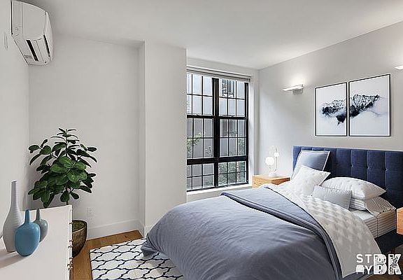 5th image of 376 Franklin Ave APT 4A