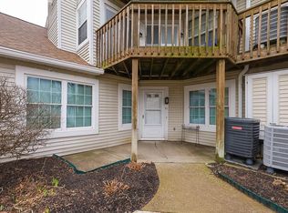 28100 Detroit Rd APT C1, Westlake, OH 44145